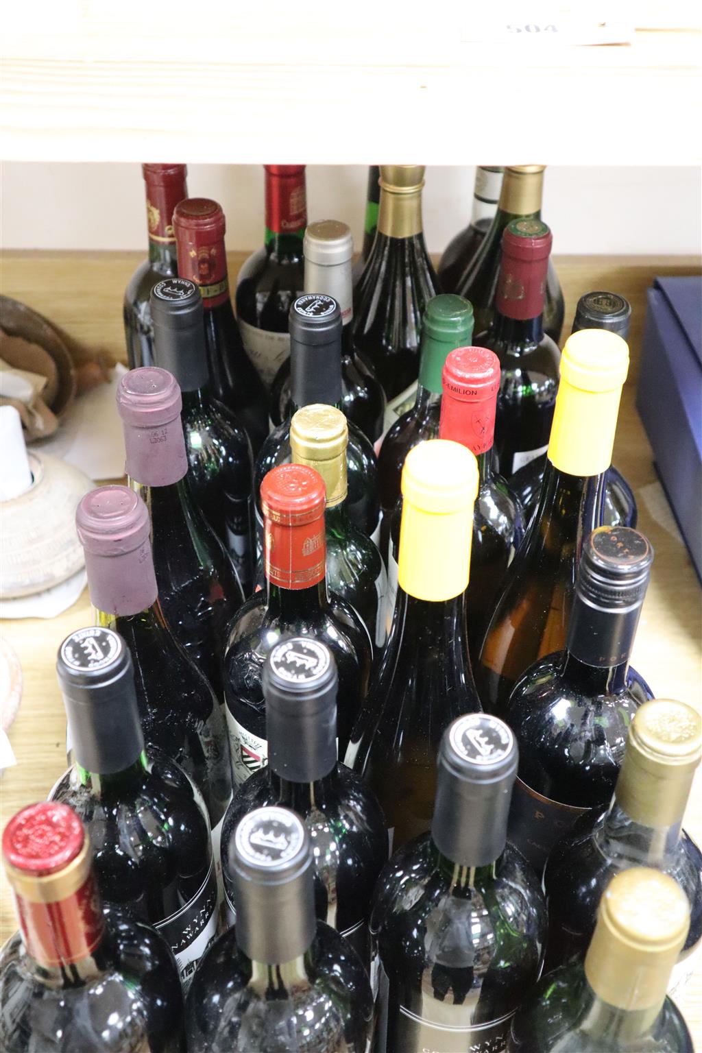 Twenty eight bottles of mixed wine including Chateauneuf de Pape, St Emilion Vieux Ramparts, Sauternes etc.